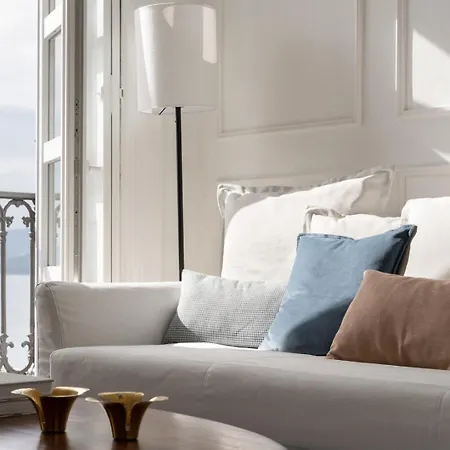 Deluxe By Olivo * Vigo